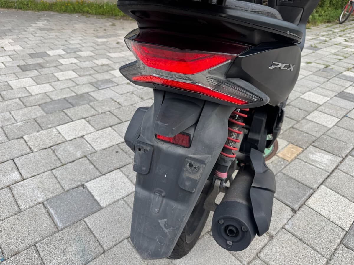 혼다 PCX 125 14