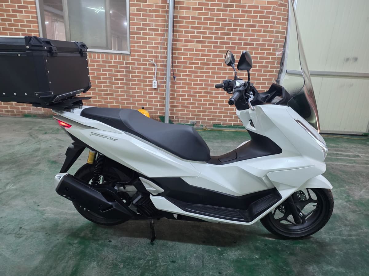 혼다 PCX 125 8