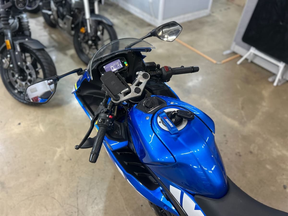 스즈키 GSX R 125 ABS 11