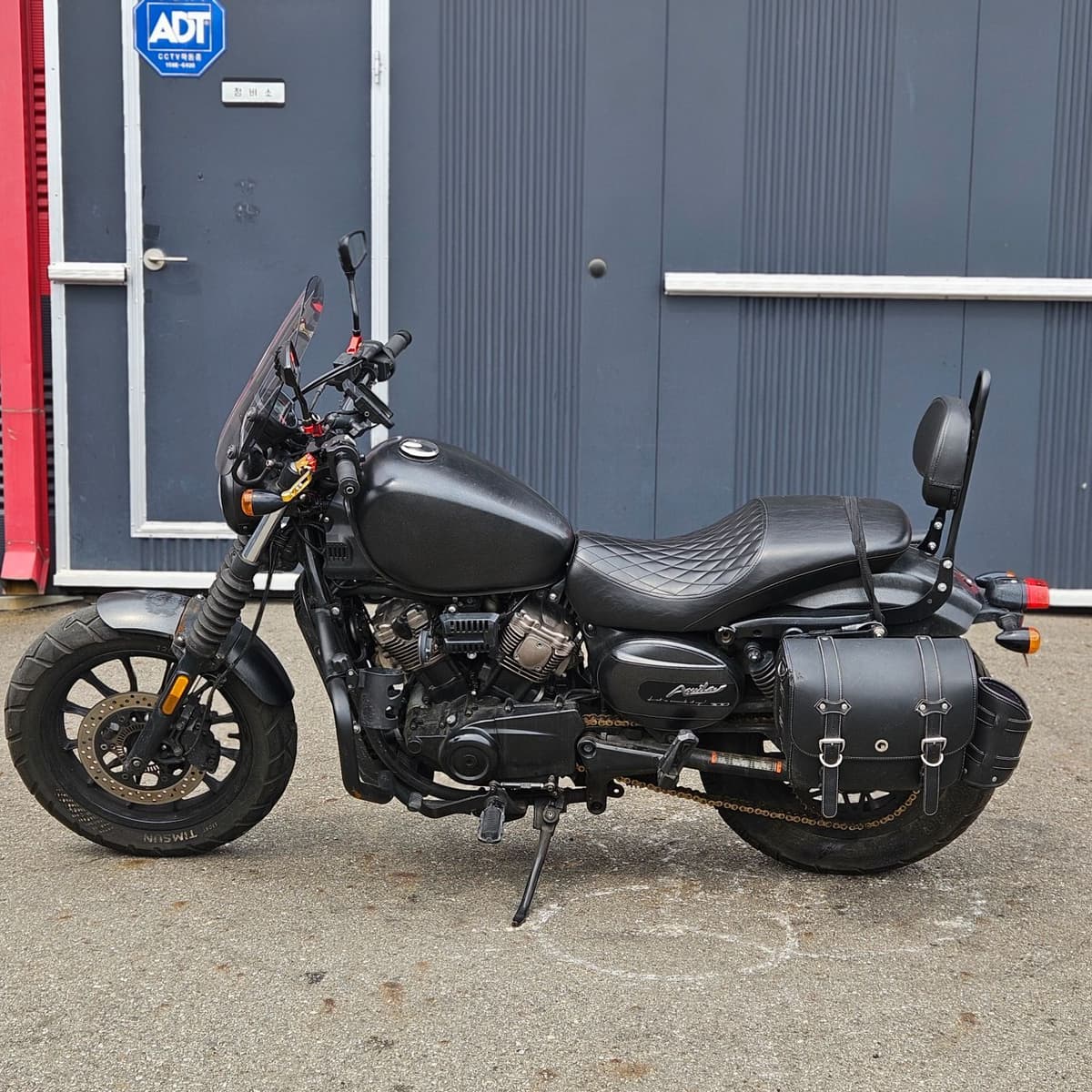 KR모터스 아퀼라 300 S 4