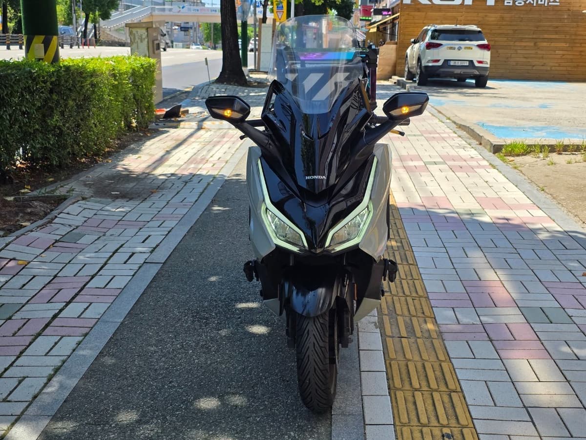혼다 포르자 350 4
