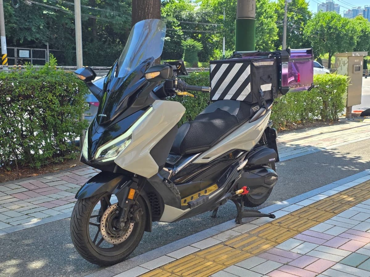혼다 포르자 350 5