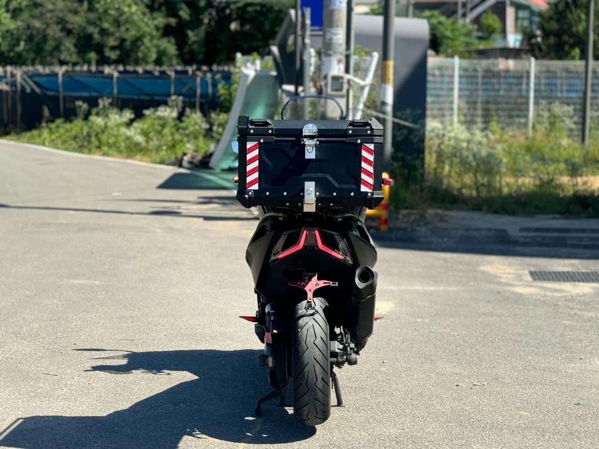 킴코 AK 550 i more