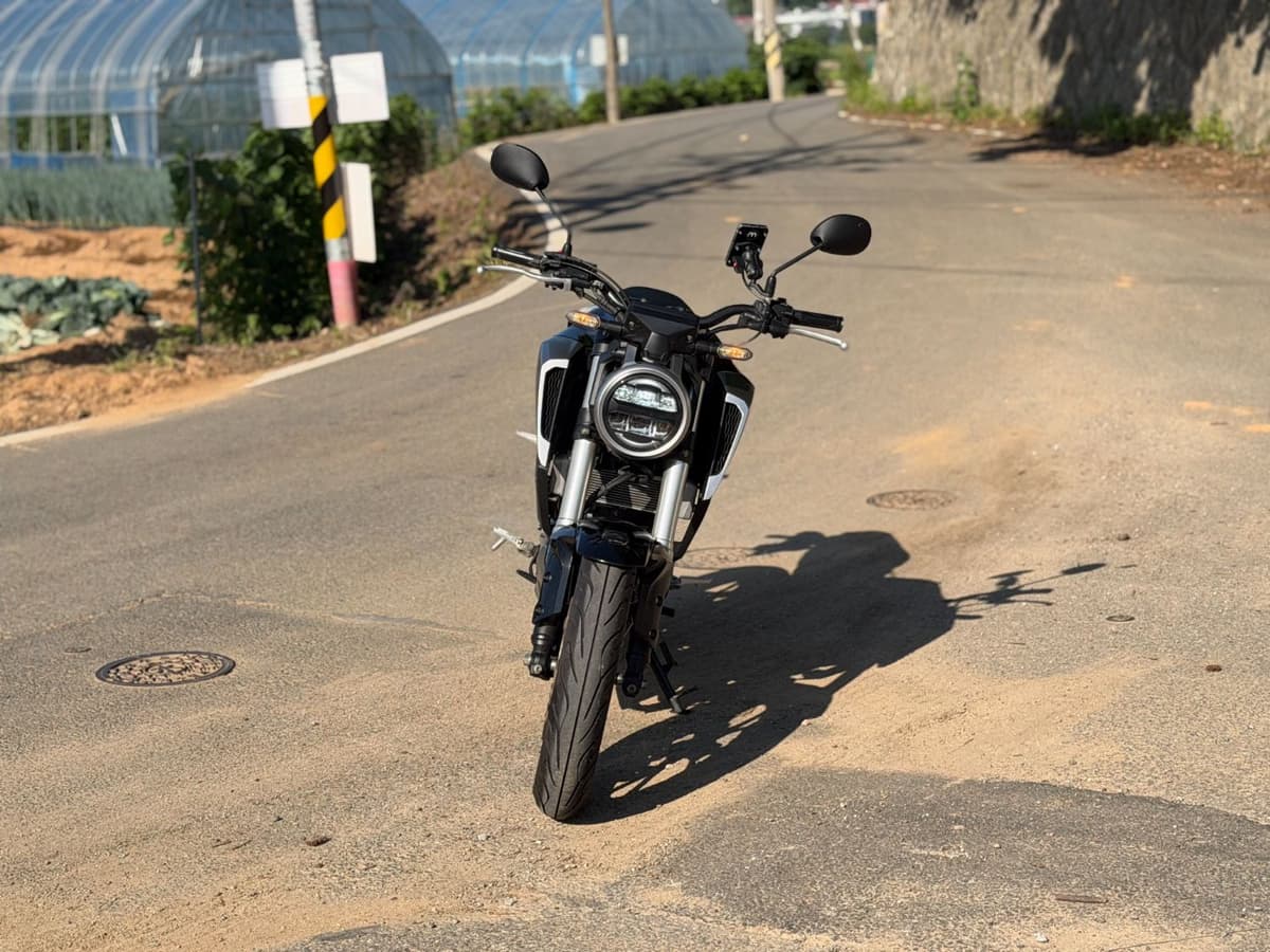 혼다 CB 125 R 3