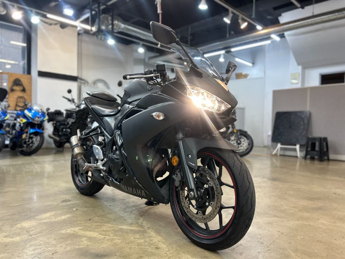 야마하 YZF R3 4