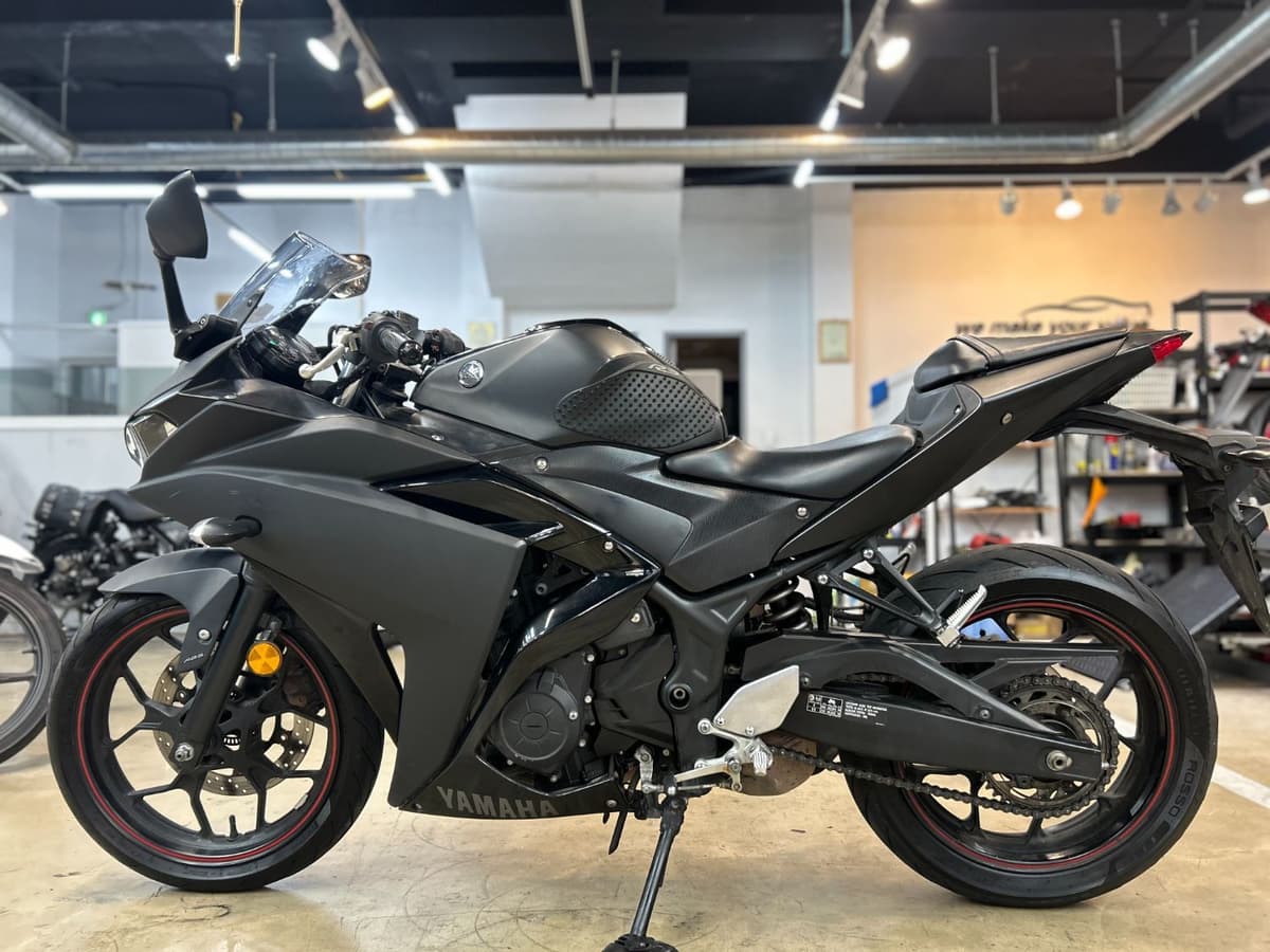 야마하 YZF R3 more