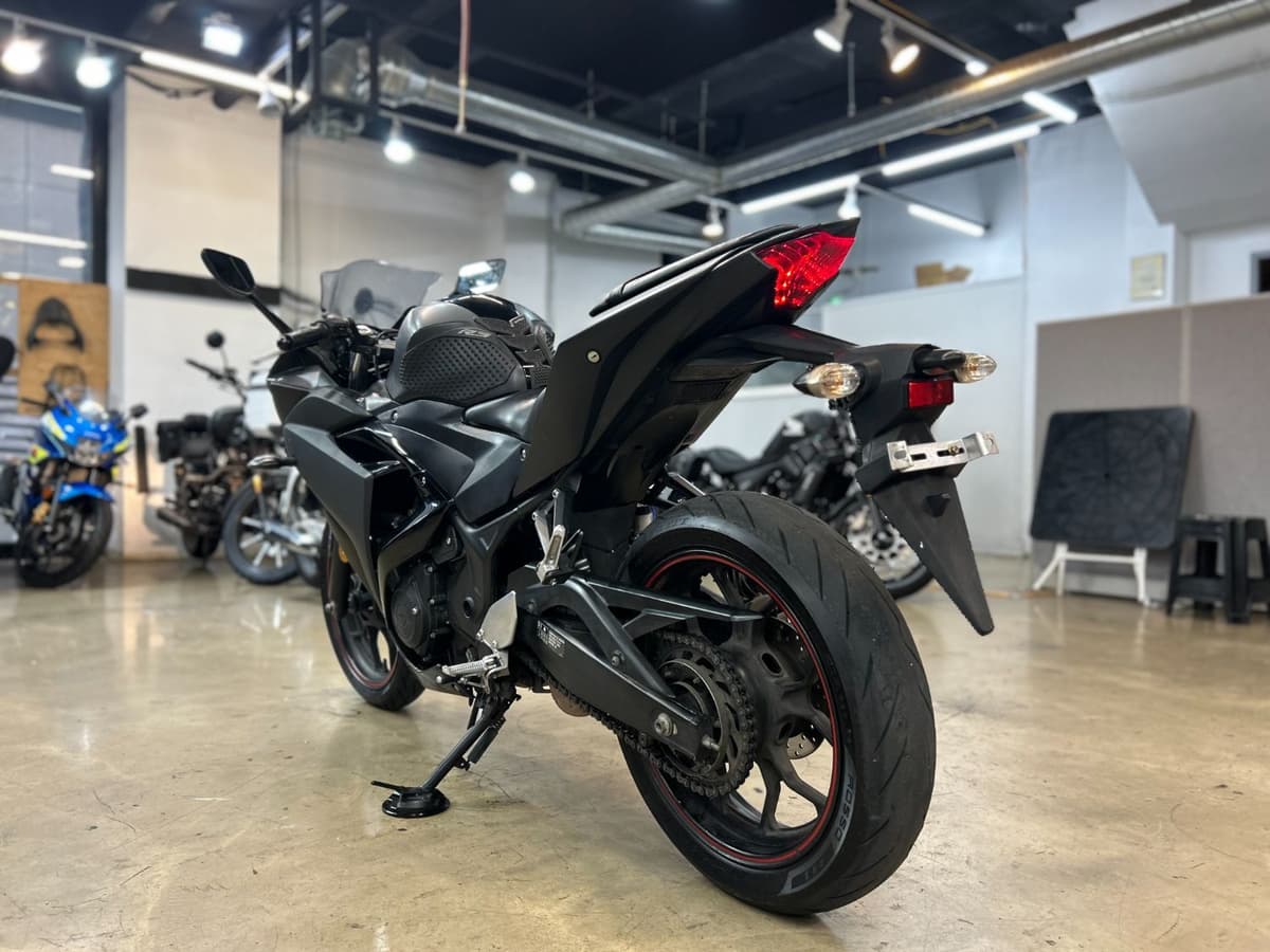 야마하 YZF R3 10