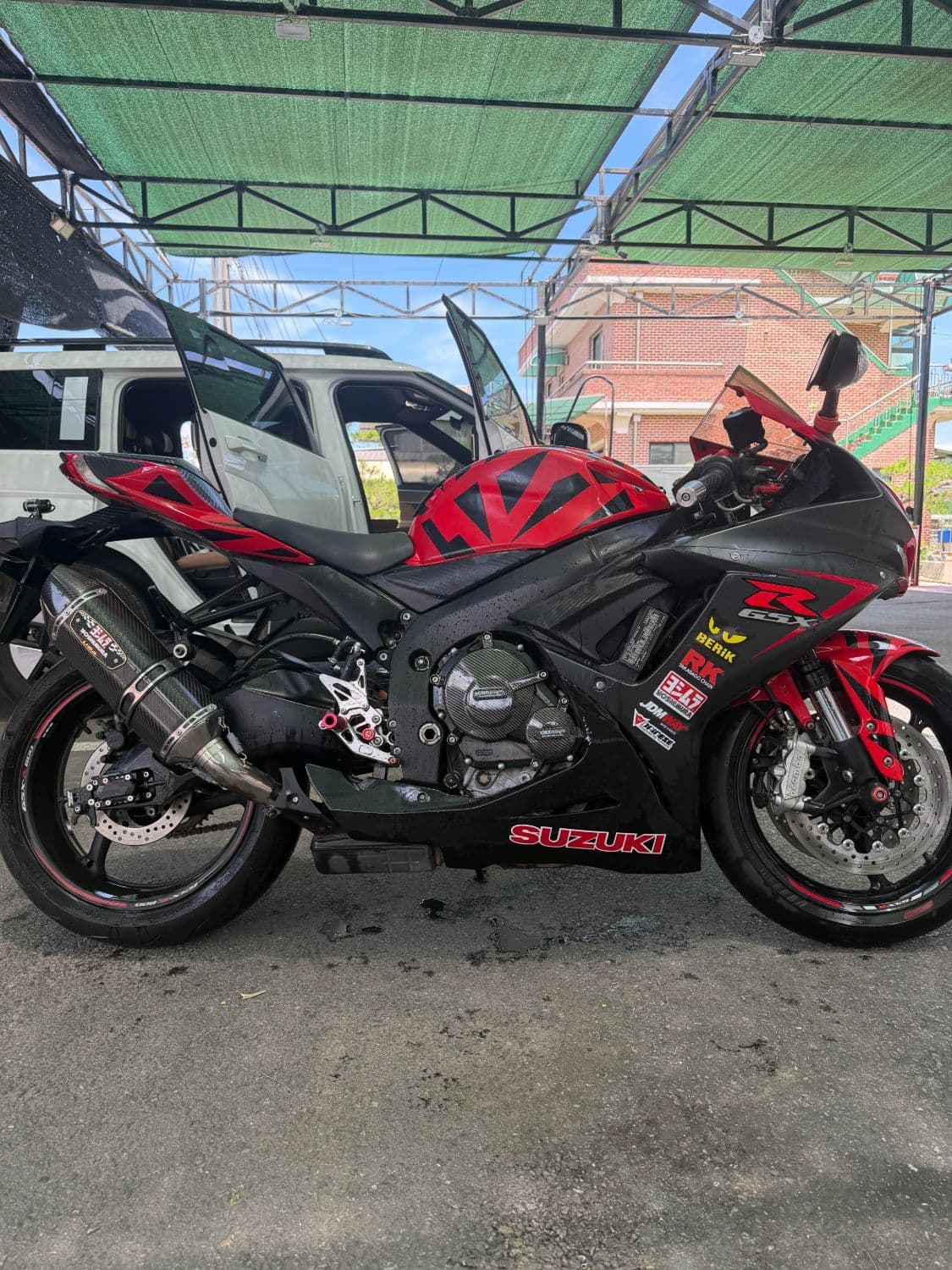 스즈키 GSX R 600 2