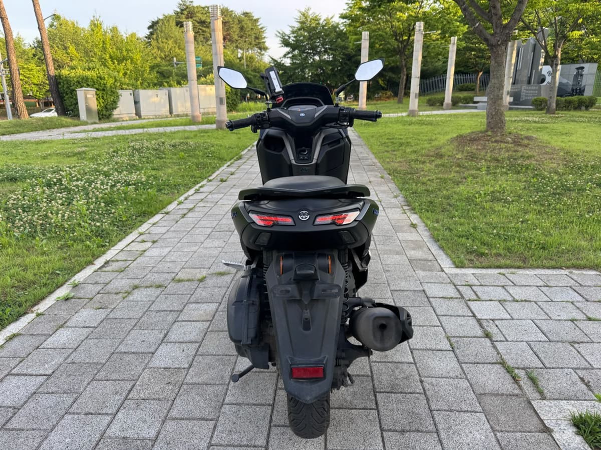 야마하 NMAX 125 7