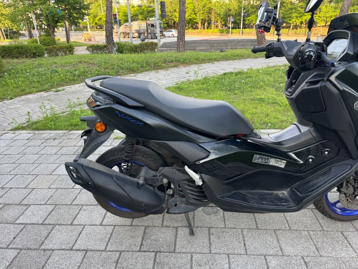 야마하 NMAX 125 10