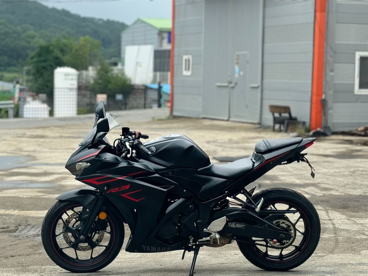 야마하 YZF R3 4