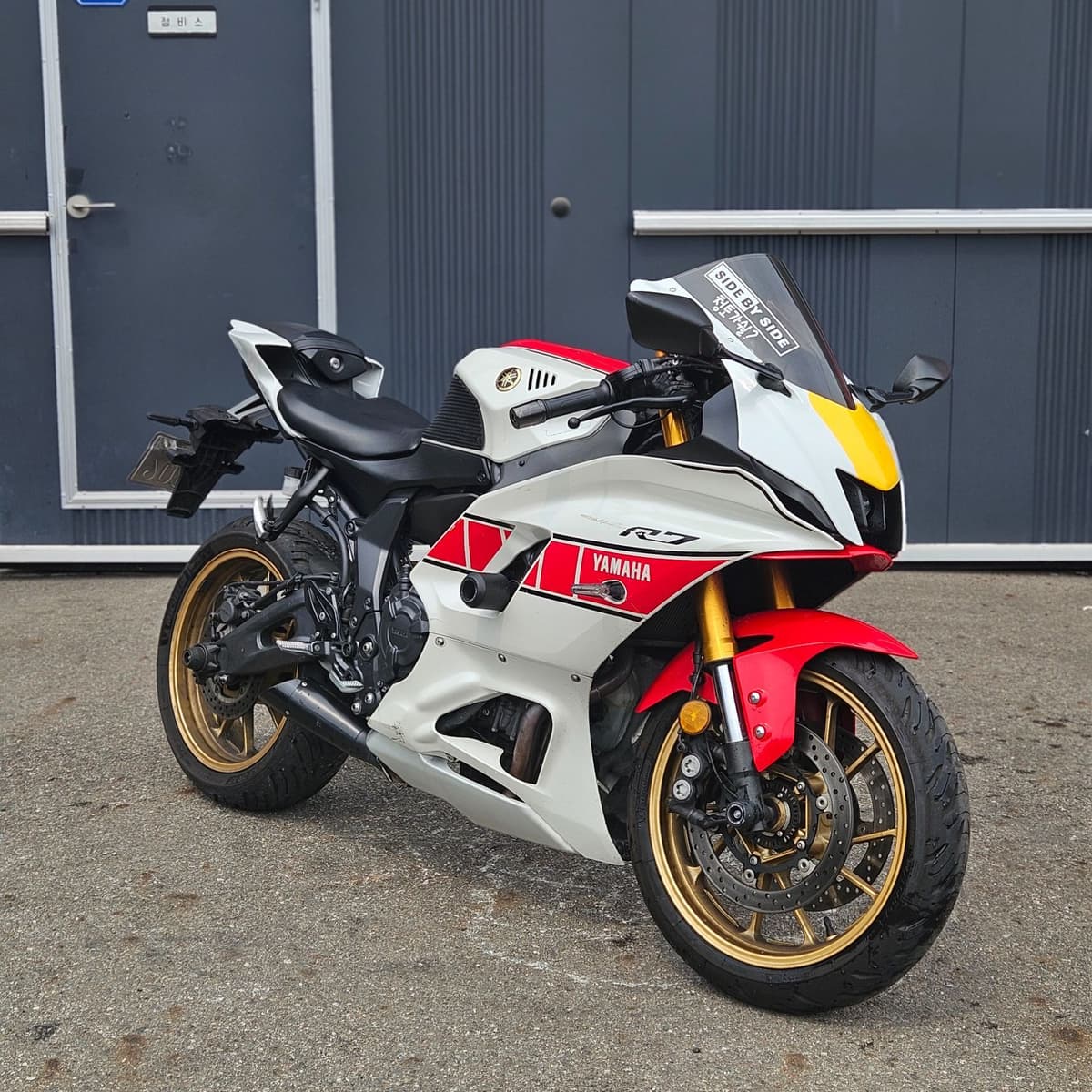야마하 YZF R7 1