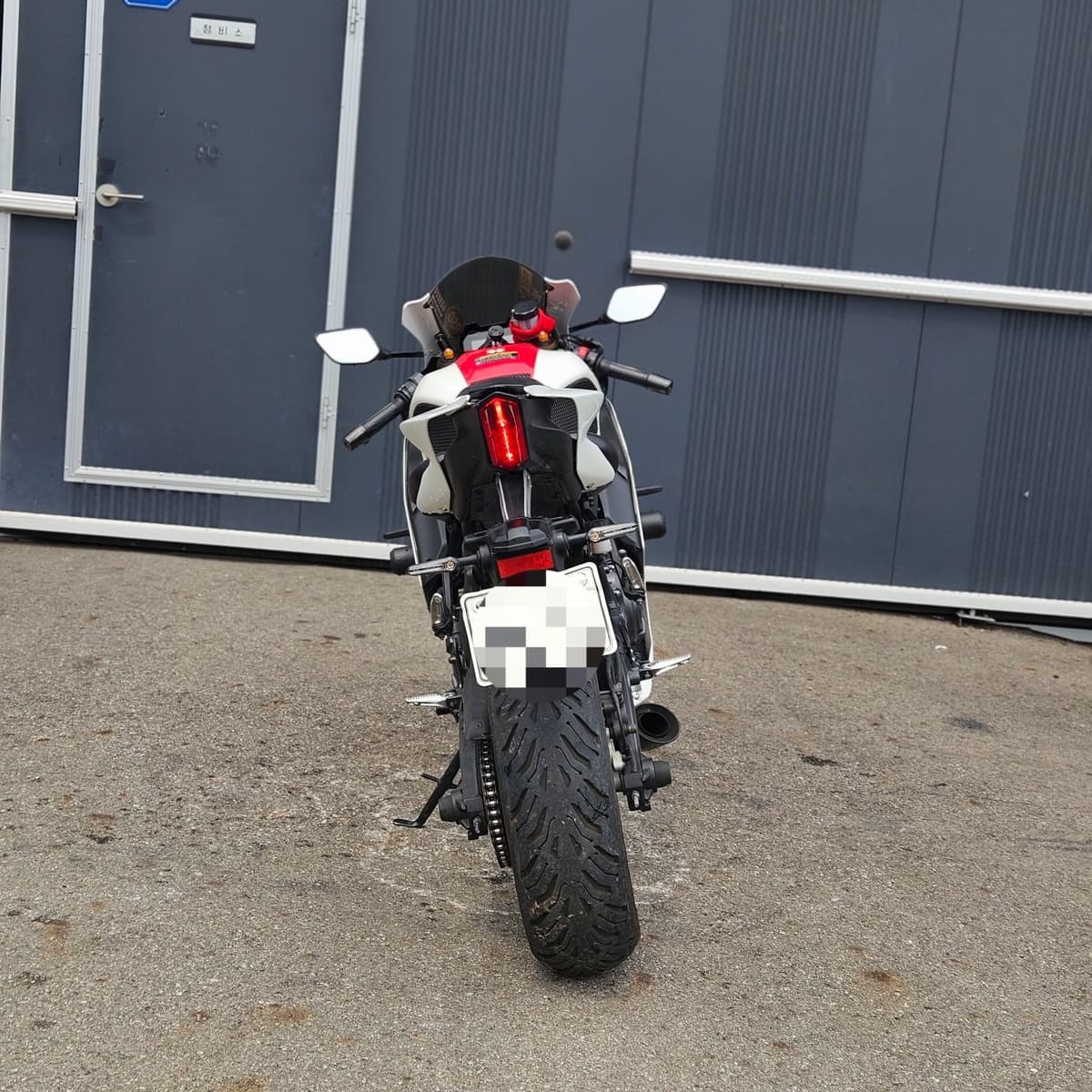 야마하 YZF R7 8
