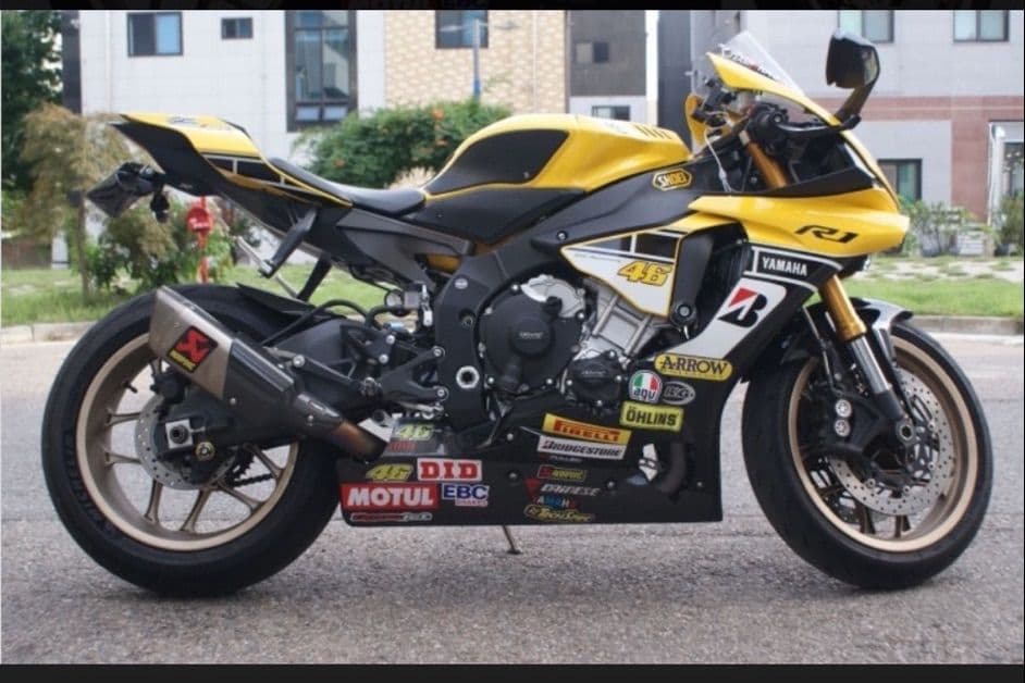 야마하 YZF R1 4