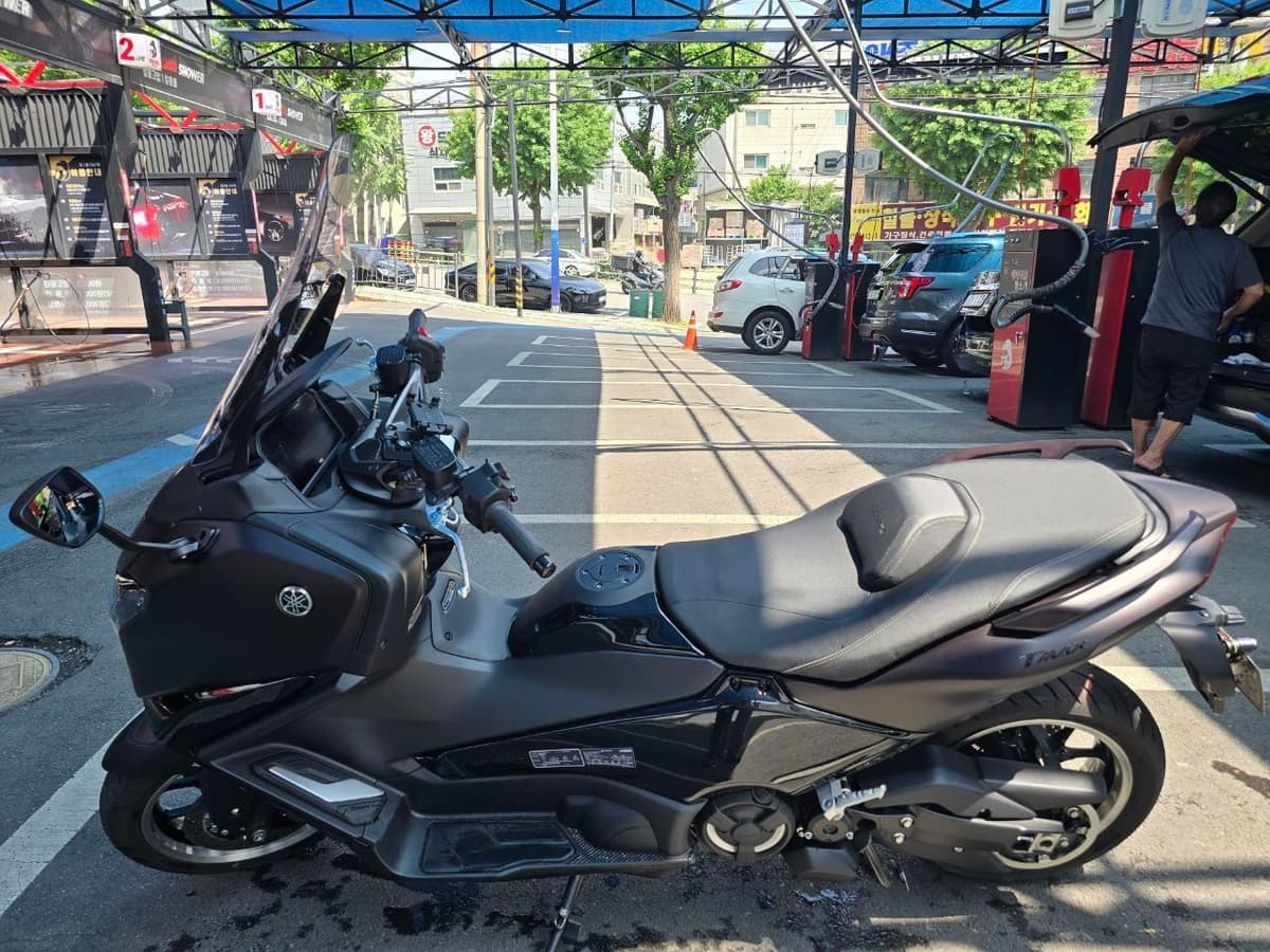 야마하 TMAX 560 1