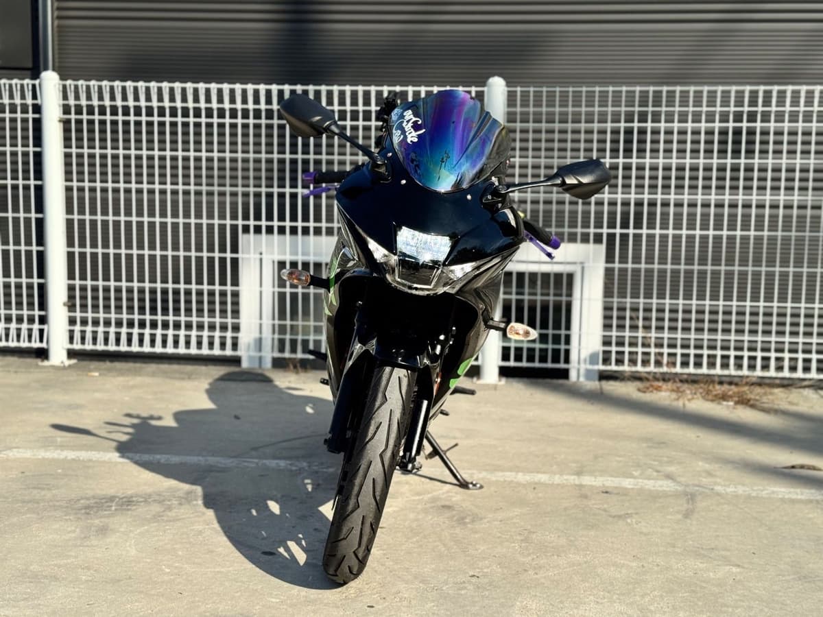 스즈키 GSX R 125 ABS 2