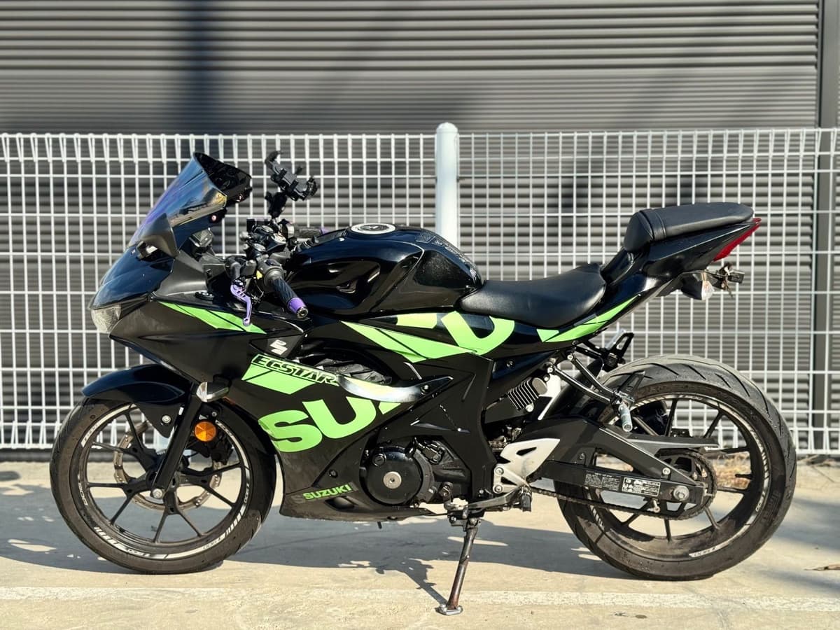 스즈키 GSX R 125 ABS 4