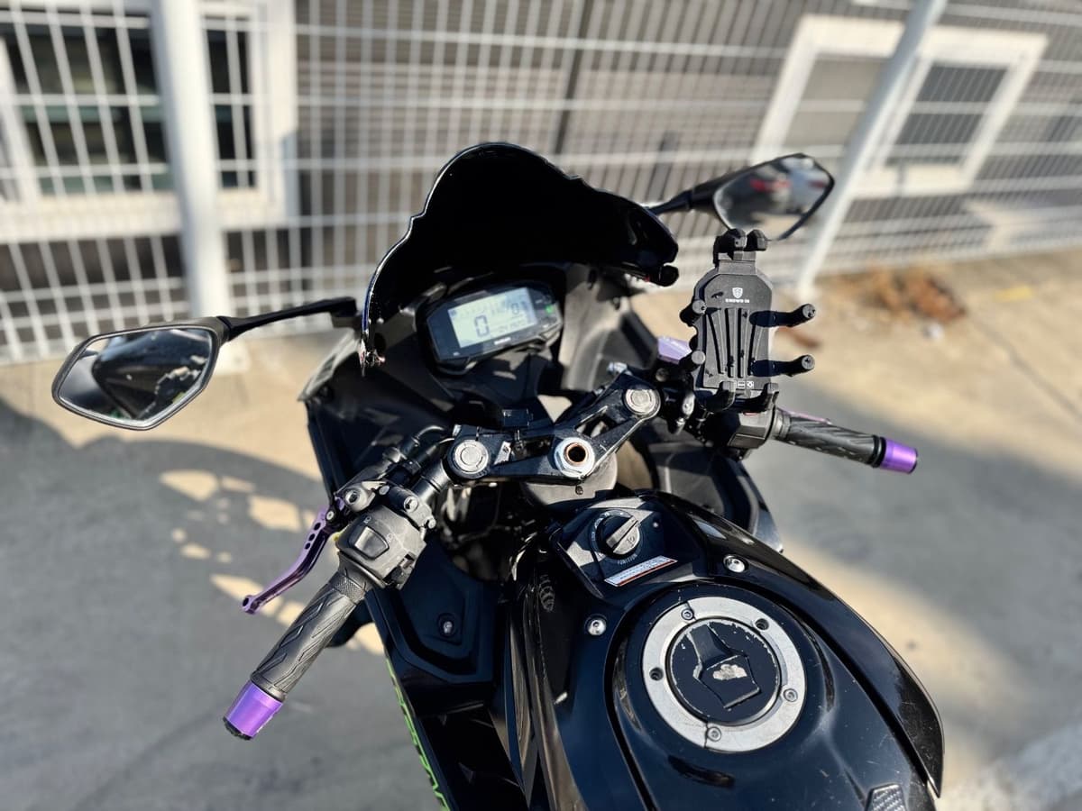 스즈키 GSX R 125 ABS 7