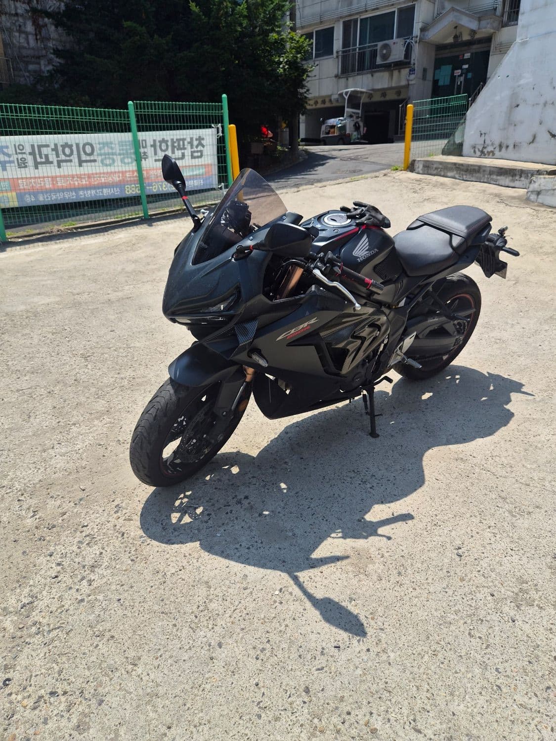 혼다 CBR 650 R MT more