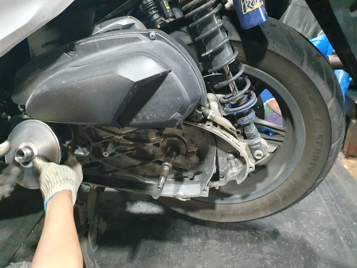 혼다 포르자 300 9