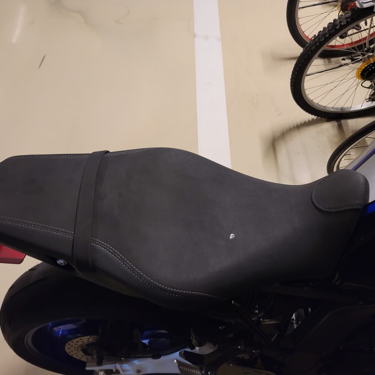 야마하 MT 09 SP 8