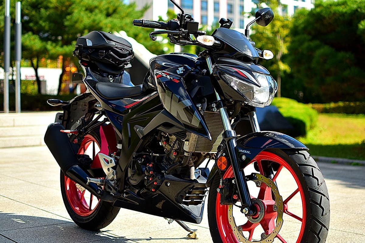 스즈키 GSX S 125 17