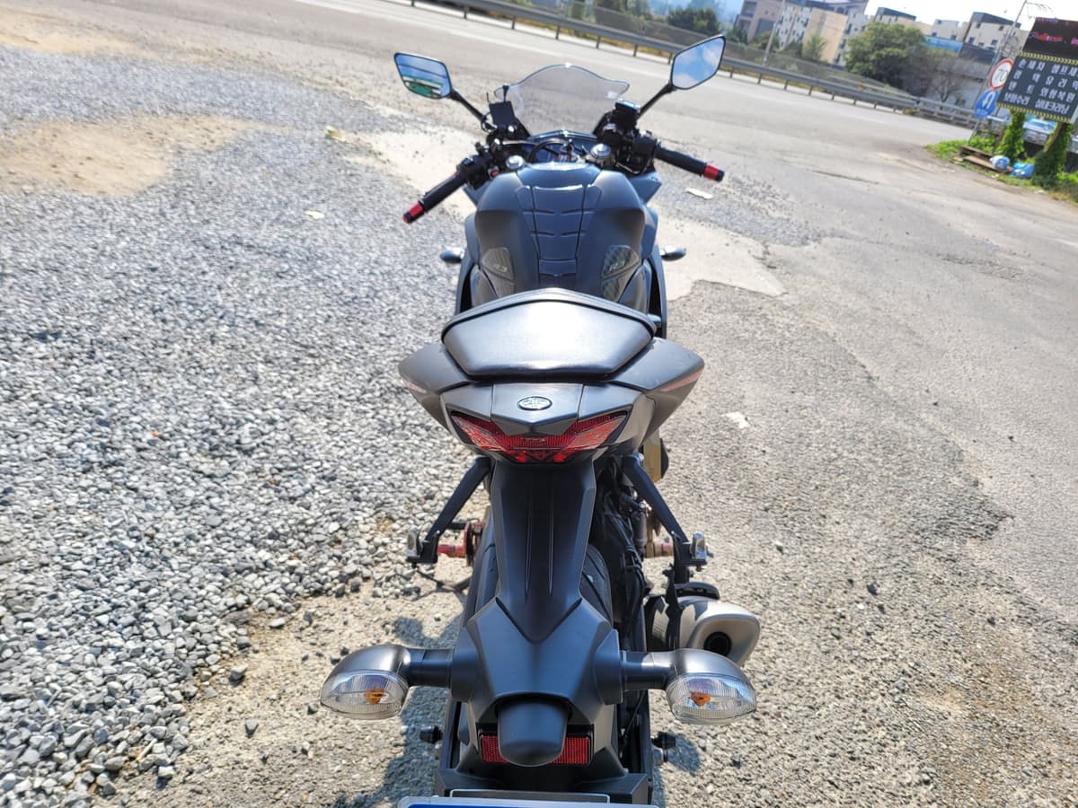 야마하 YZF R3 4