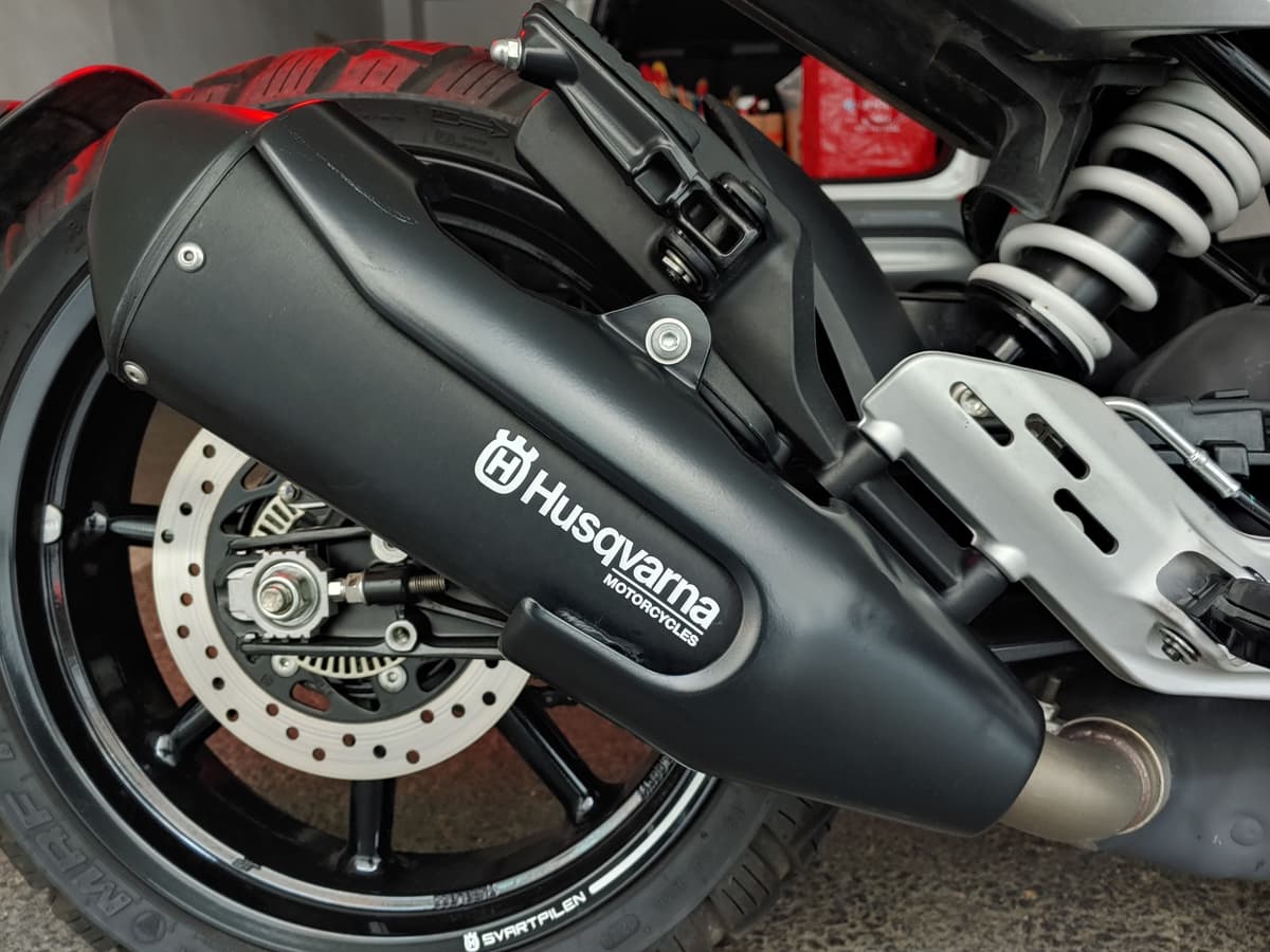 허스크바나 스바르트필렌 250 10