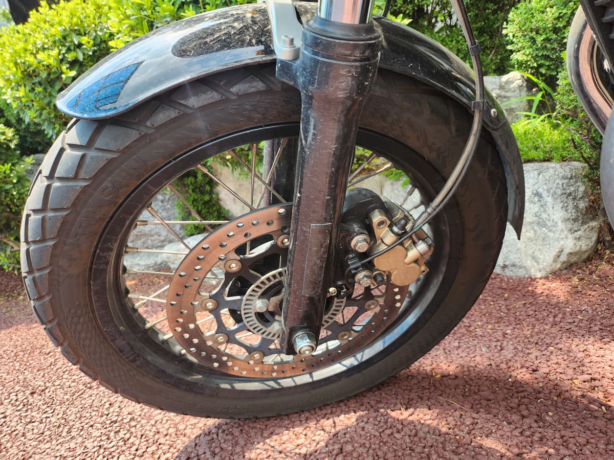 로얄엔필드 컨티넨탈 GT 650 9