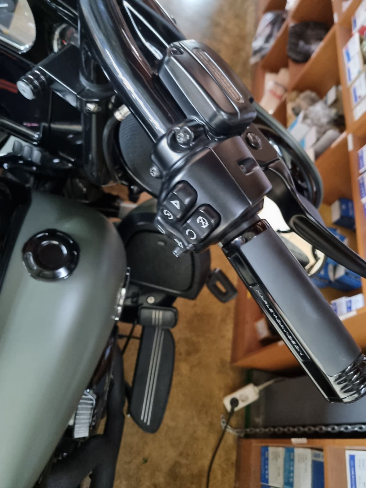 할리데이비슨 스트리트 글라이드 스페셜 more