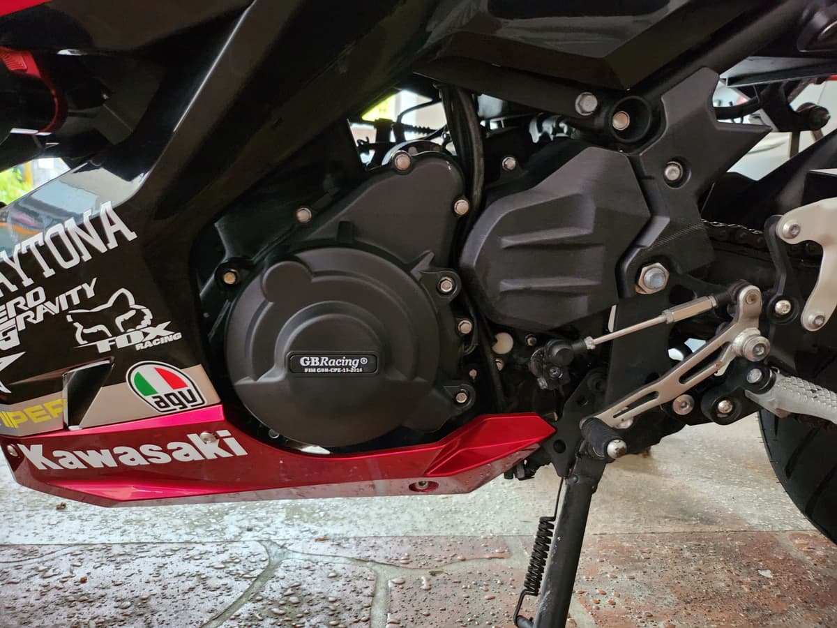 가와사키 닌자 400 ABS 7