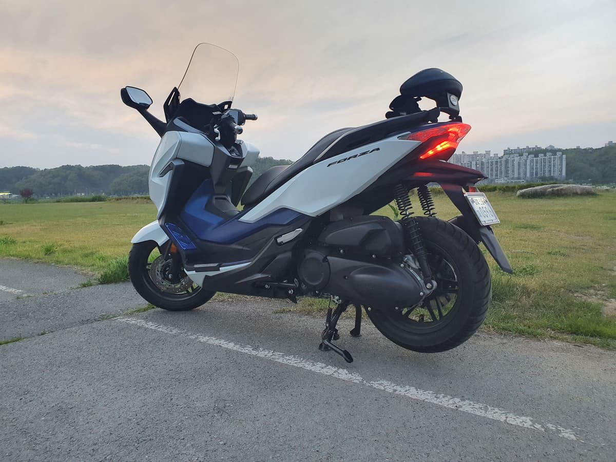 혼다 포르자 300 3