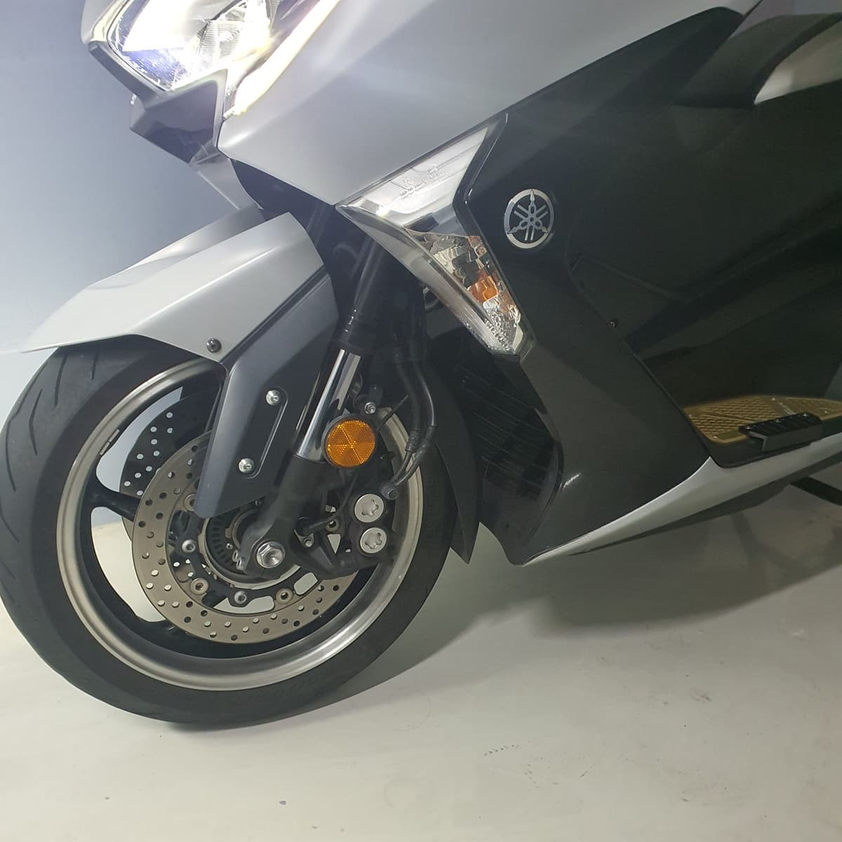 야마하 TMAX DX more