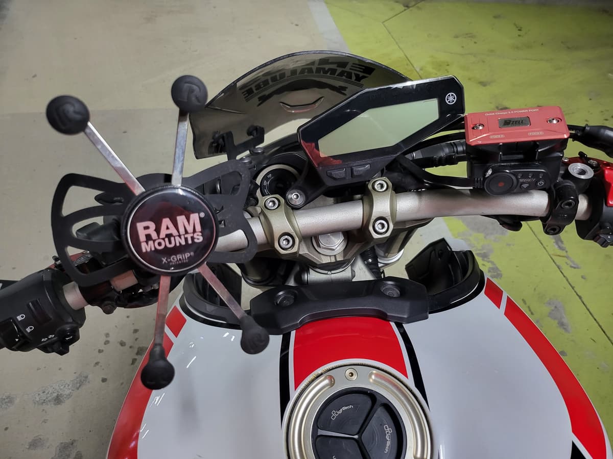 야마하 MT 09 more