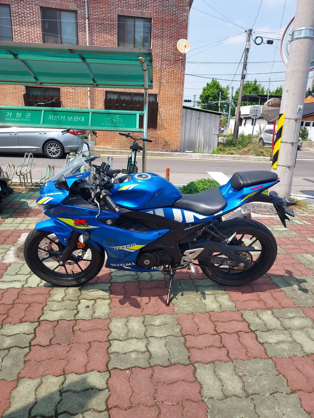 스즈키 GSX R 125 ABS 2