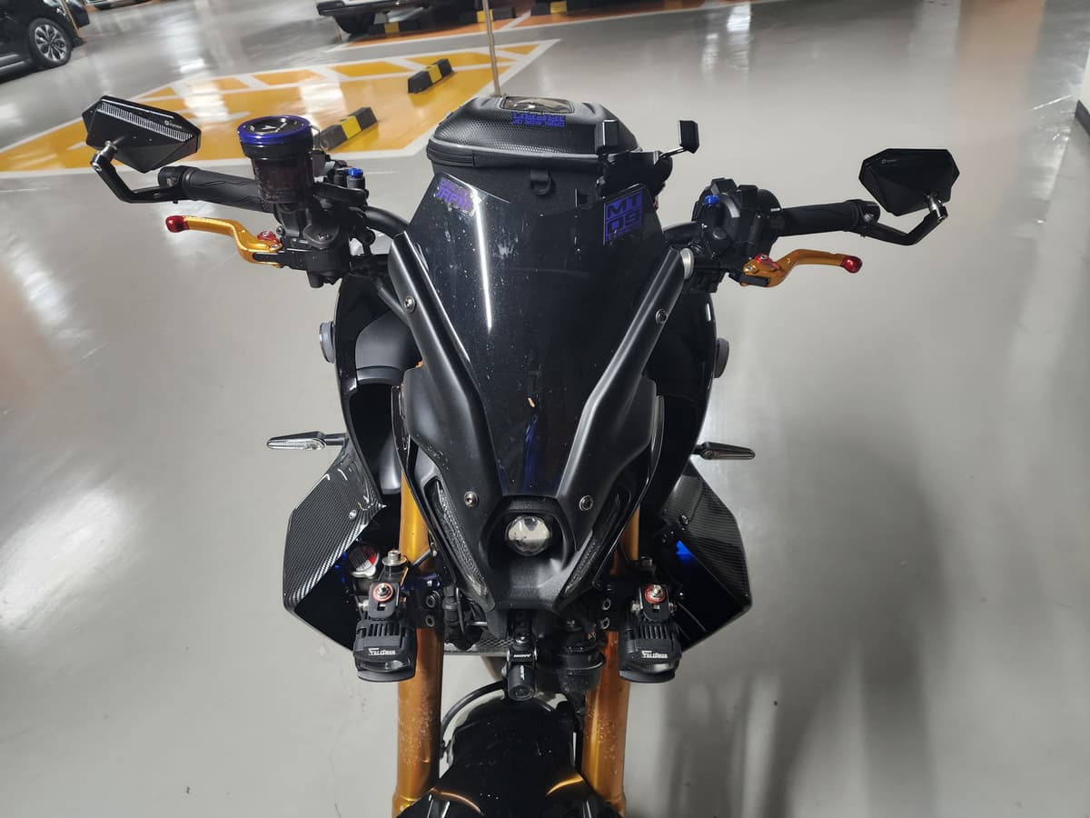 야마하 MT 09 SP 3