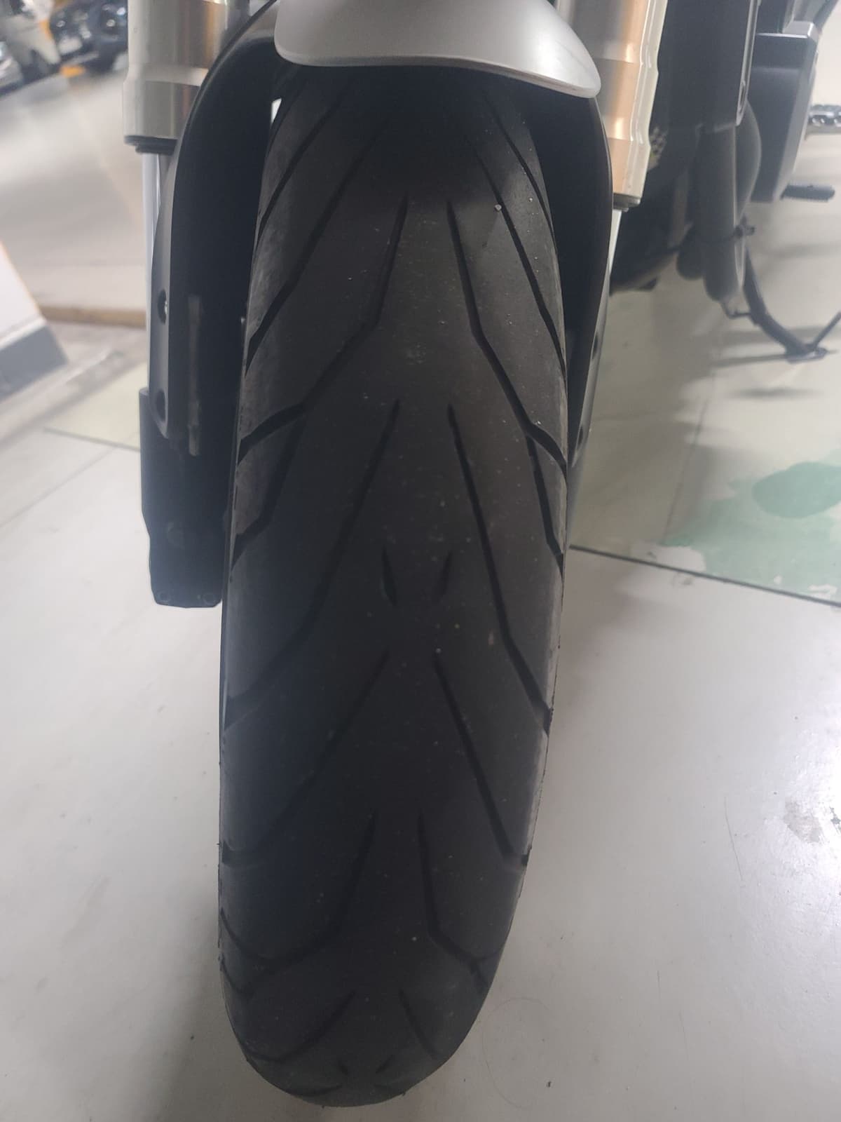 베넬리 레온치노 500 8