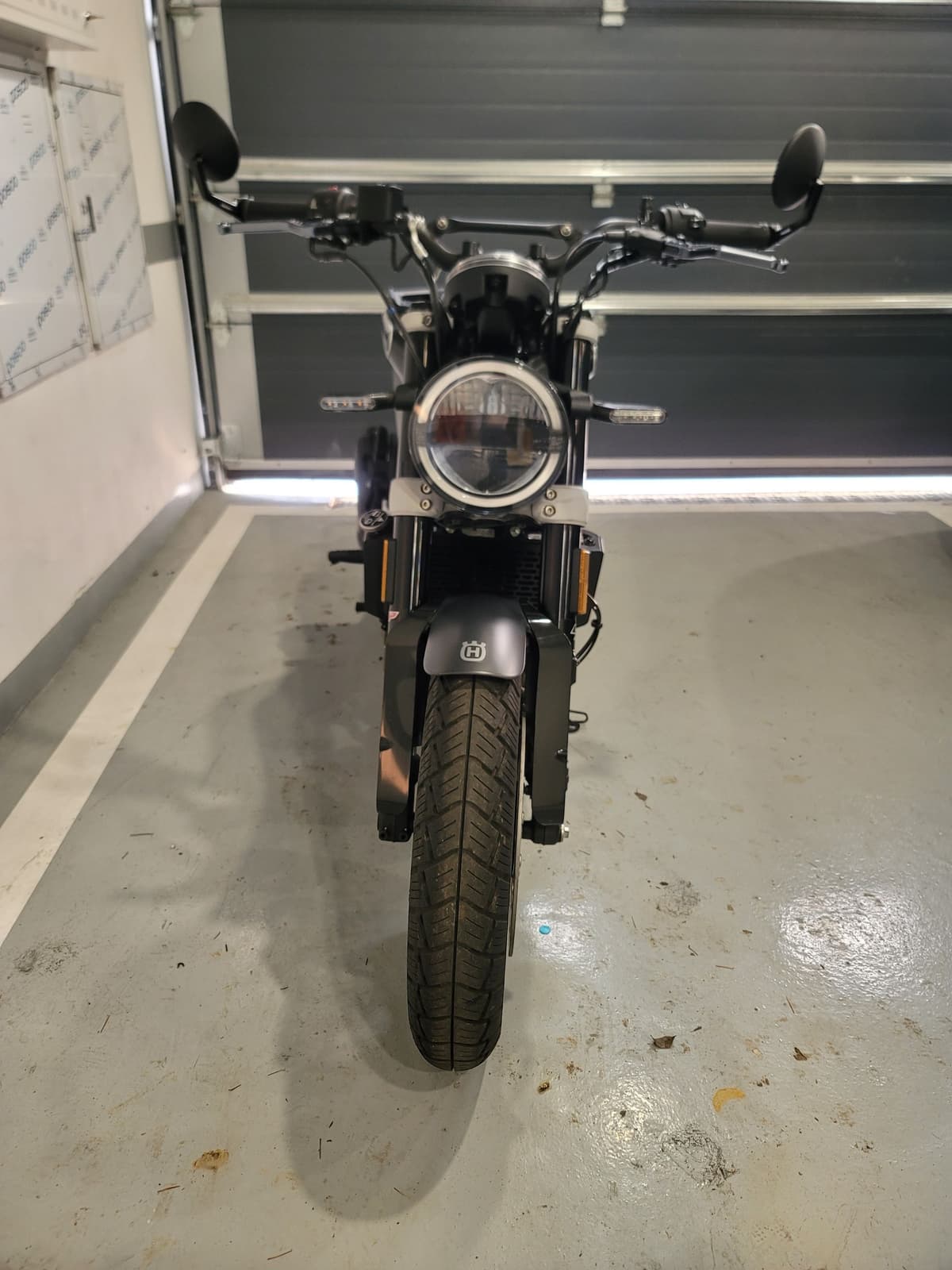 허스크바나 스바르트필렌 250 3