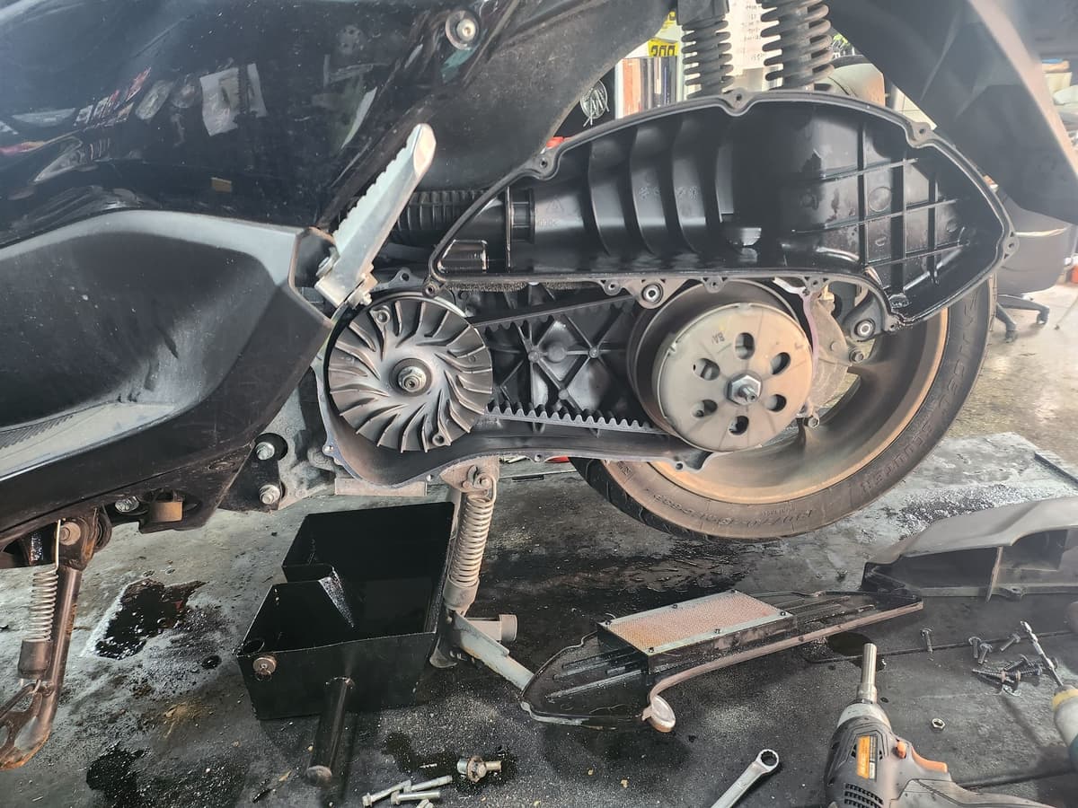 야마하 NMAX 125 12