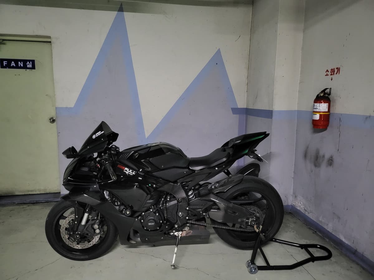 야마하 YZF R1 11