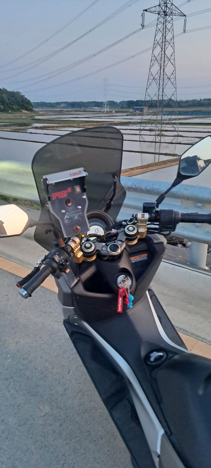 야마하 NMAX 125 5