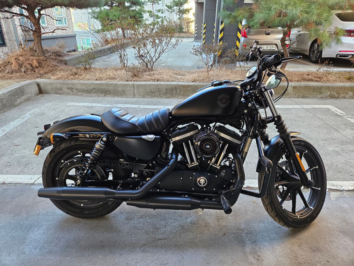 할리데이비슨 아이언 883 1