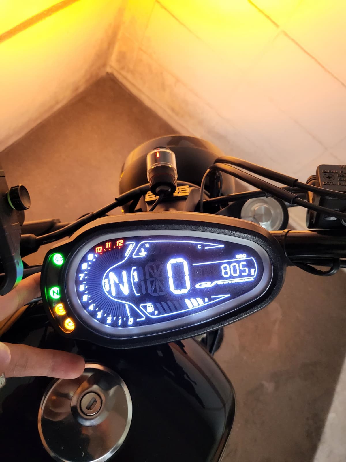 KR모터스 아퀼라 300 SS 5