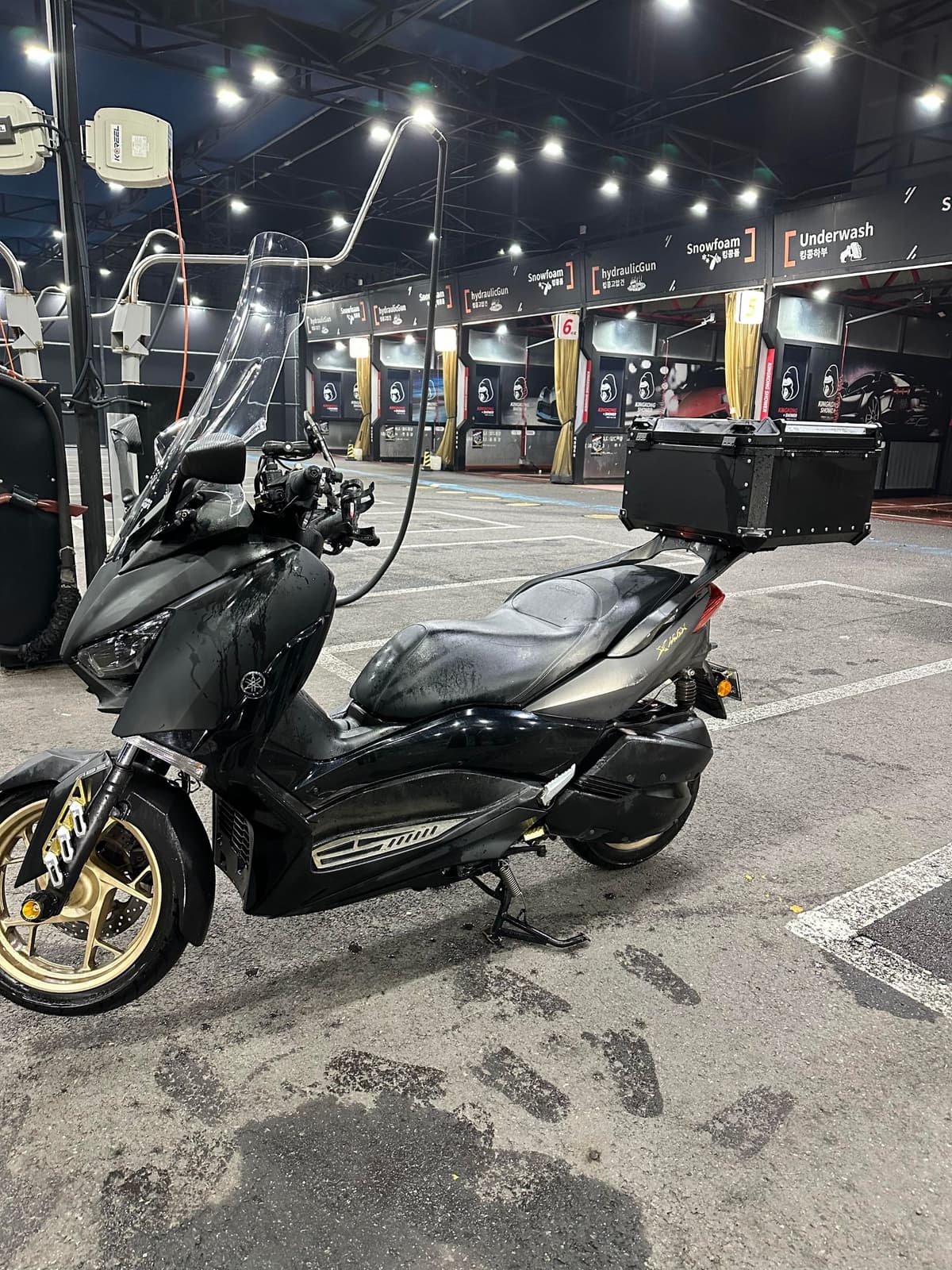 야마하 XMAX 300 ABS 2