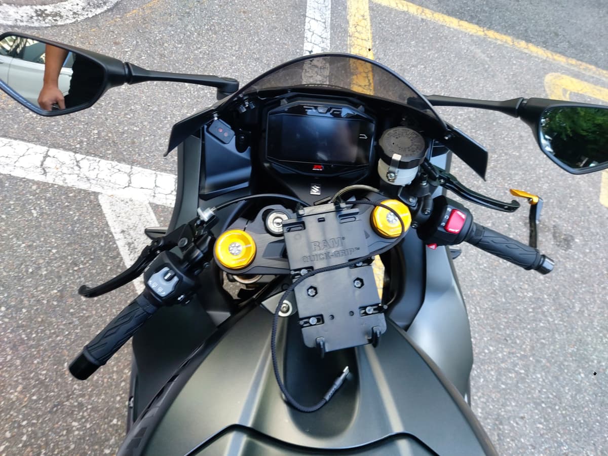 스즈키 GSX R 1000 R 블랙 에디션 more