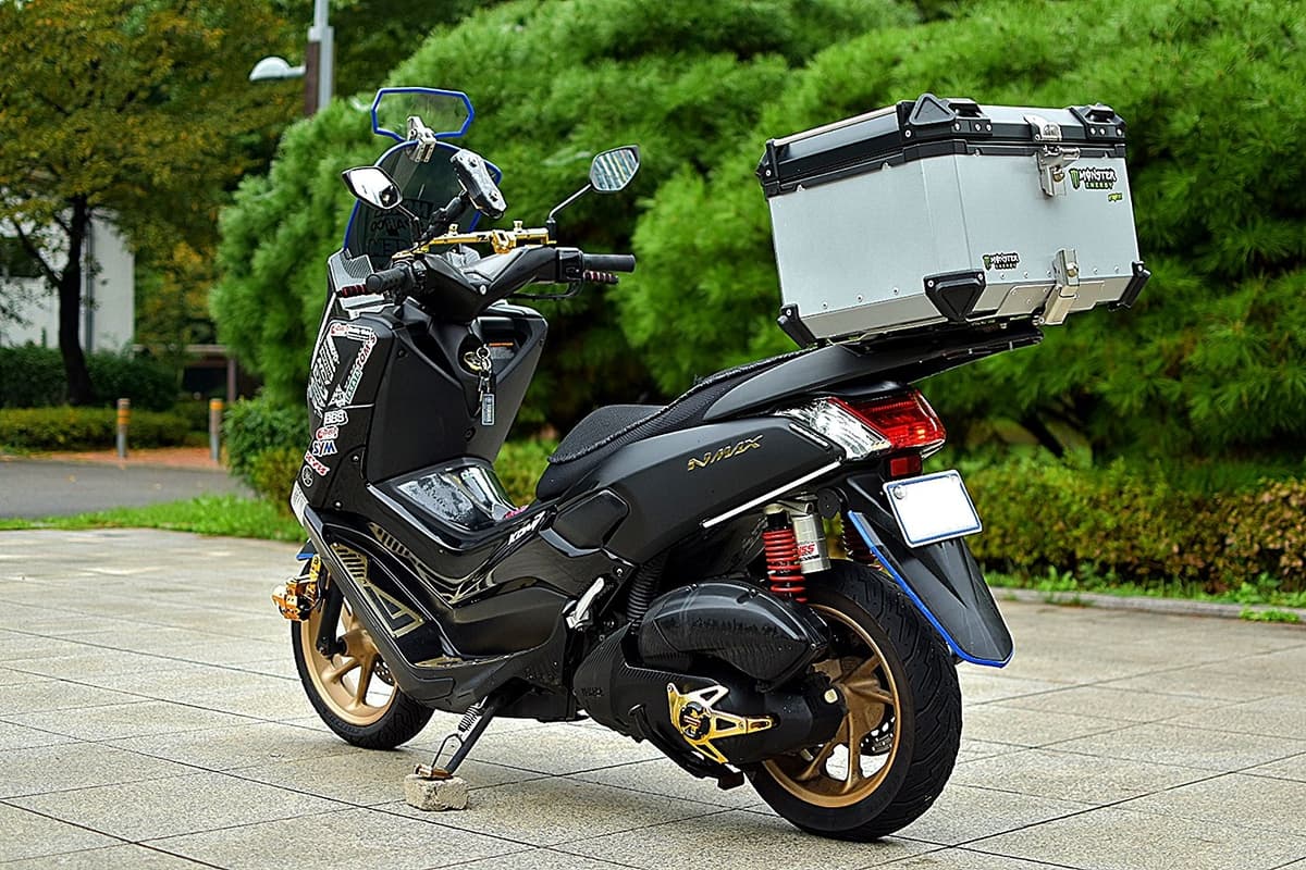 야마하 NMAX 125 12