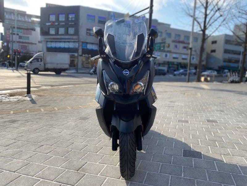 SYM 크루심 300 알파 ABS 1