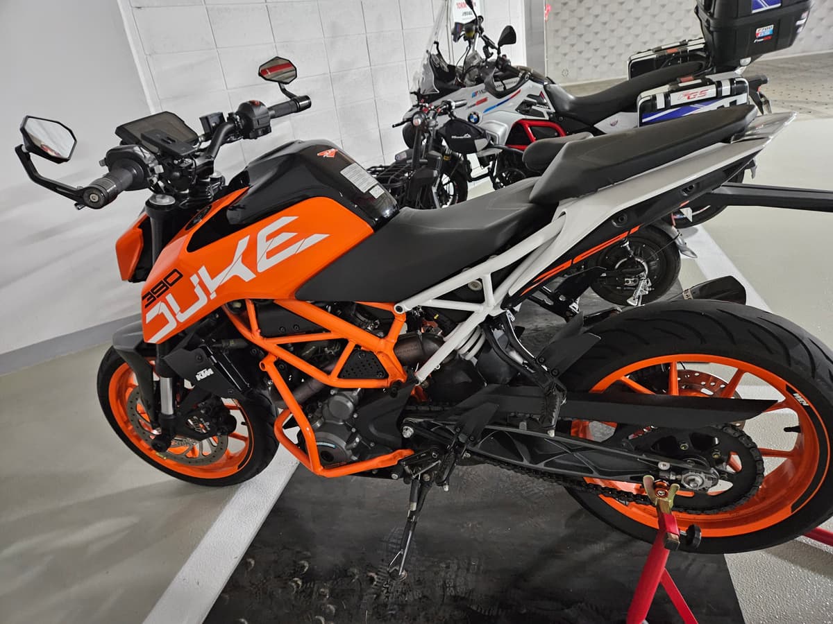 KTM 390 듀크 2