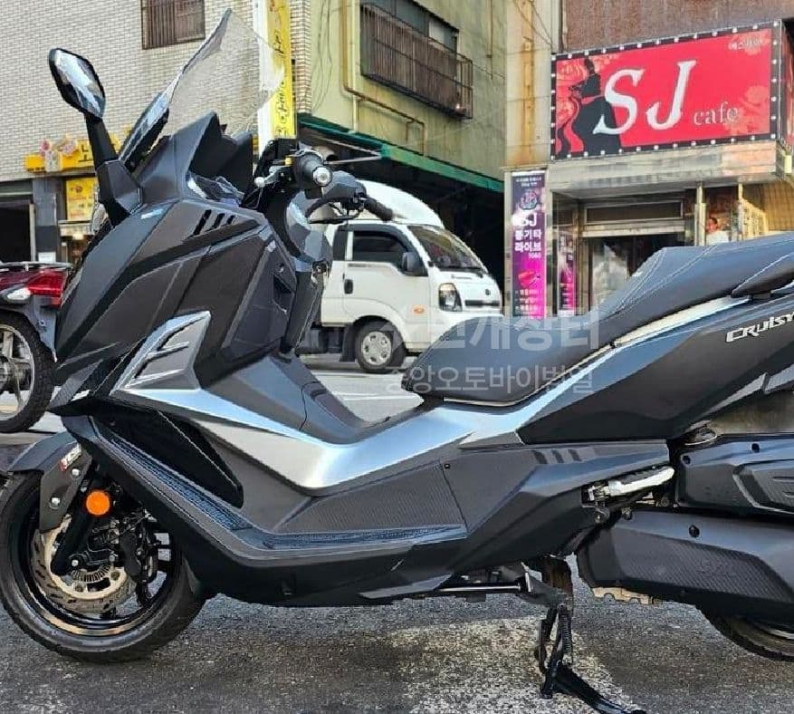 SYM 크루심 300 알파 ABS 5