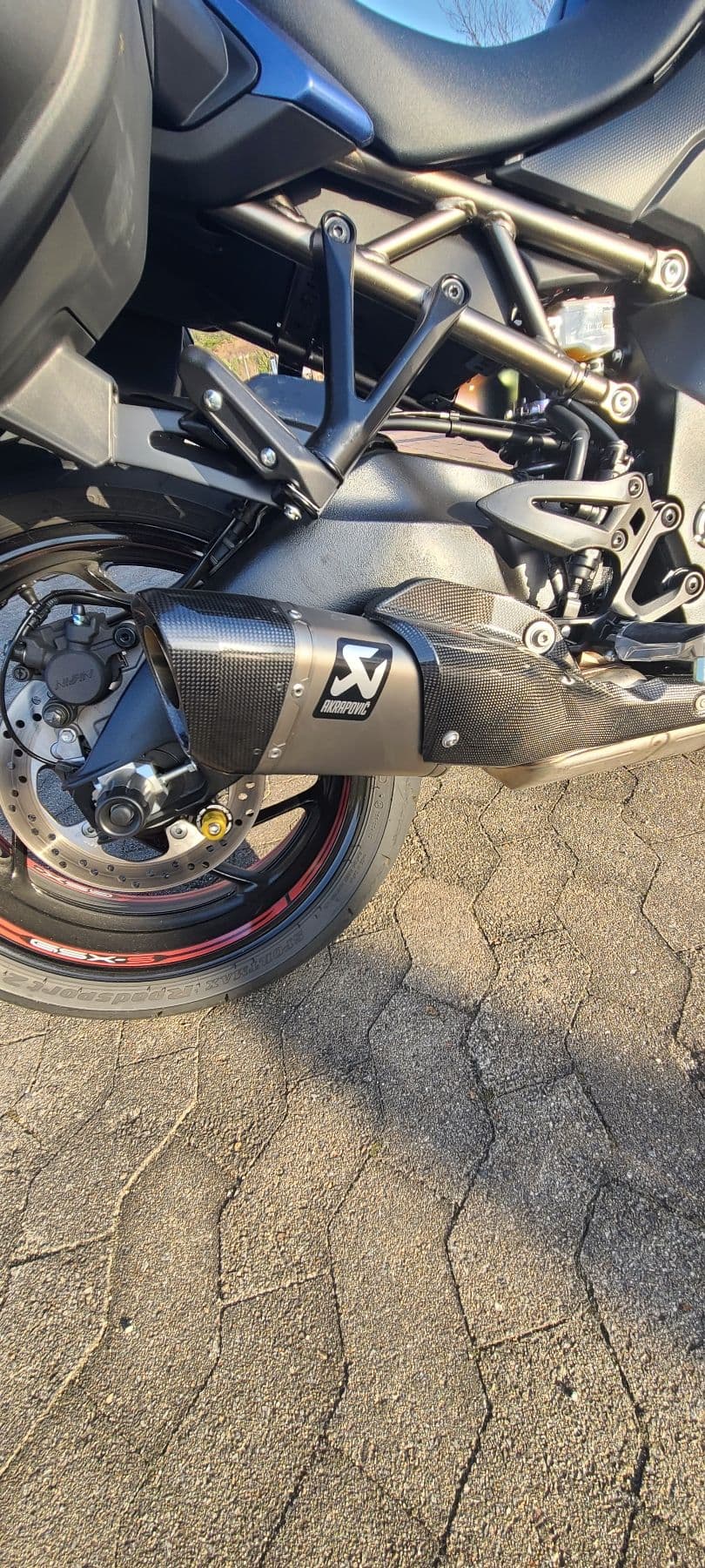 스즈키 GSX S 1000 GT 10